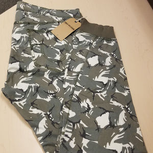 True Religion Relaxed Taper Camo Runner